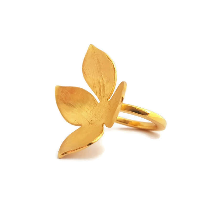 Gold Flower Design ring / Gold plated Silver / Marvel Gifts for her